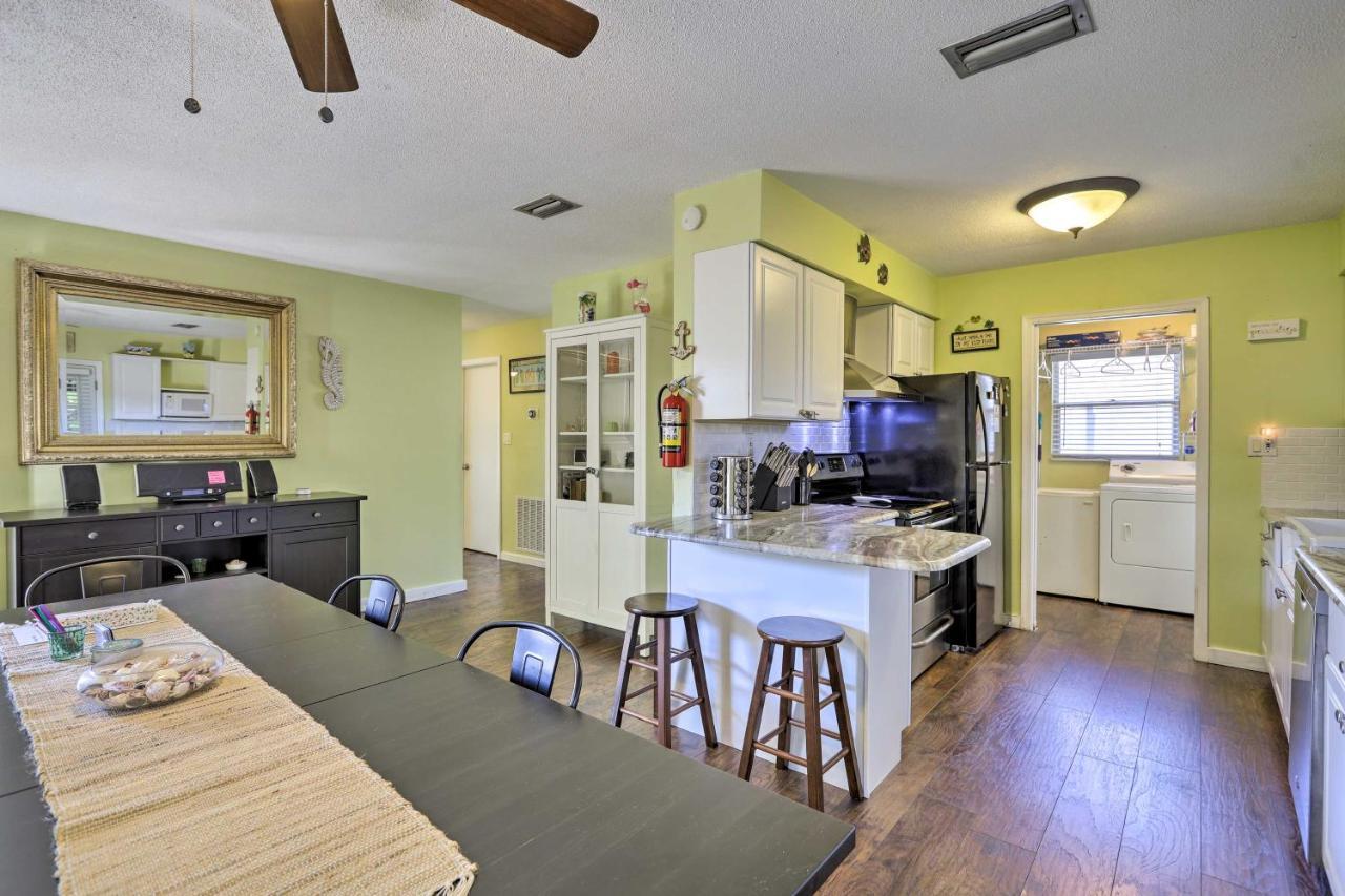 Cape Canaveral Cottage With Hot Tub Walk To Beach Eksteriør billede
