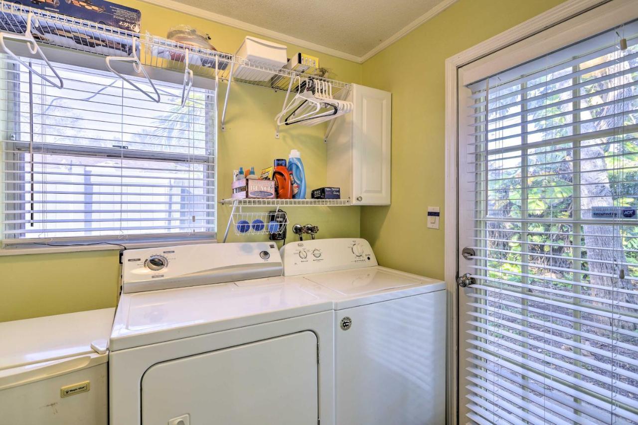 Cape Canaveral Cottage With Hot Tub Walk To Beach Eksteriør billede